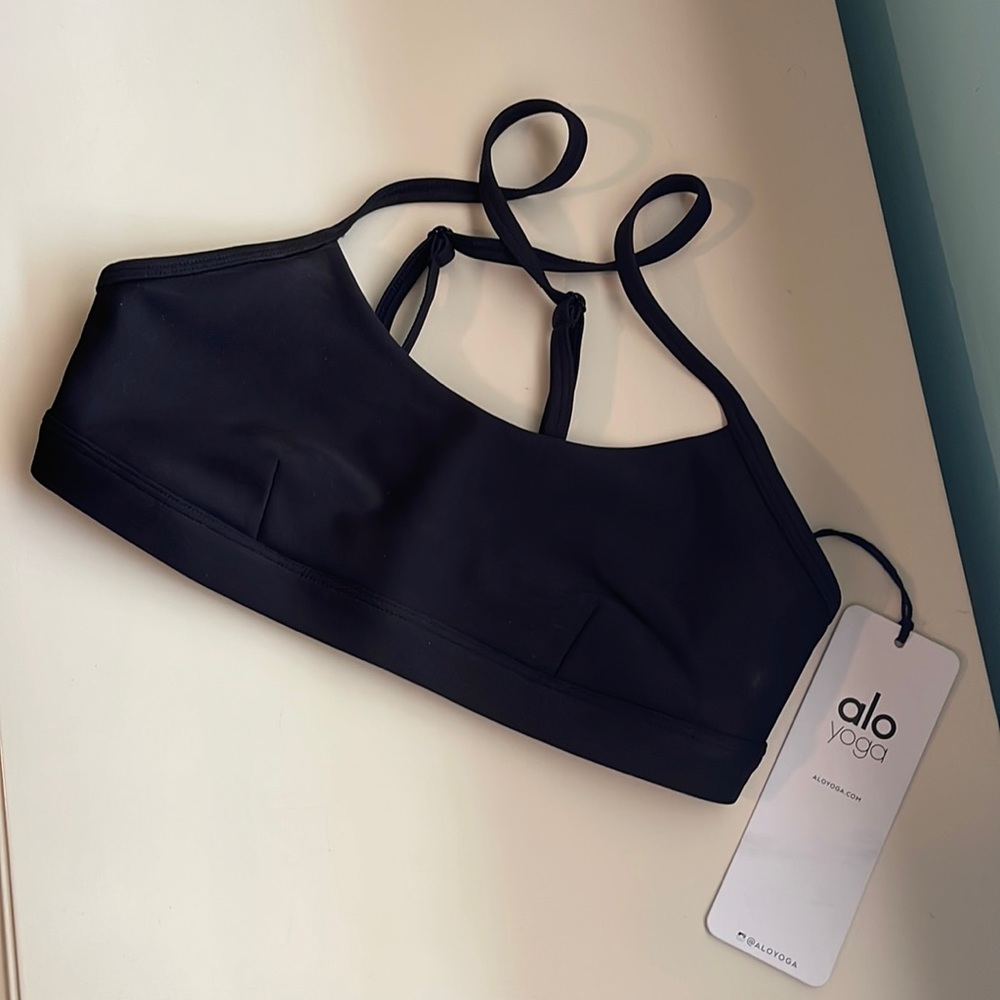 alo airlift intrigue bra